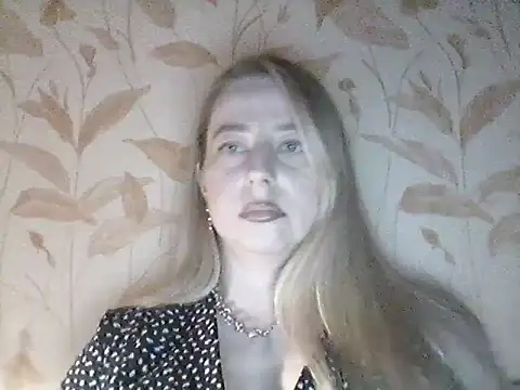 Miralisse online show from March 6, 2026, 8:49 pm