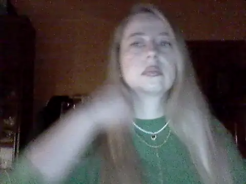 Miralisse online show from March 8, 2026, 8:45 pm