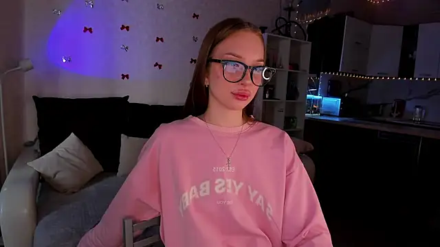 LababyAlice online show from January 12, 2026, 5:12 am