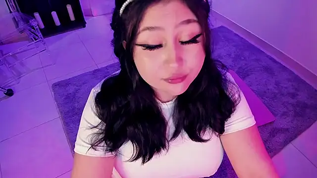 Sweet lenna online show from March 3, 2026, 11:10 pm