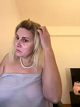 Amelia9798 online show from January 8, 2026, 6:59 am