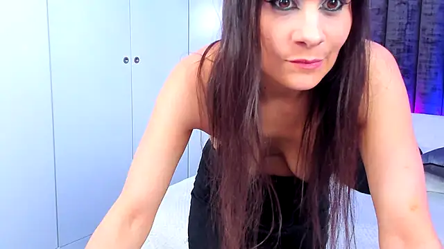 Snapshot of ClaraSweetTV chatting on June 25, 2026, 8:13 pm ClaraSweetTV online show from June 25, 2026, 8:13 pm