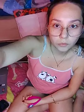 Sexyhanna14 online show from May 28, 2026, 2:20 am