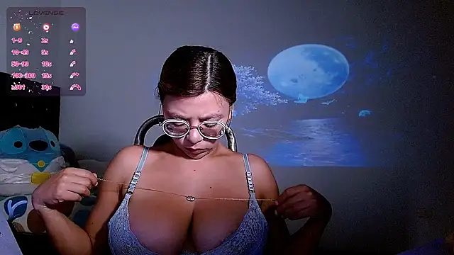 Snapshot of Princess_Venus chatting on February 1, 2026, 5:50 am Princess Venus online show from February 1, 2026, 5:50 am