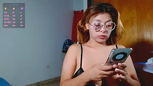 Snapshot of Princess_Venus chatting on March 28, 2026, 4:12 am Princess Venus online show from March 28, 2026, 4:12 am