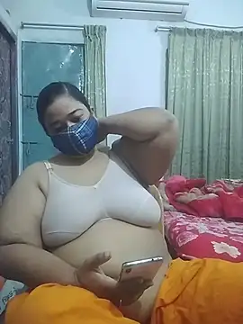 momo loves online show from March 8, 2026, 7:17 pm