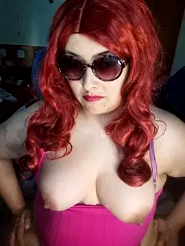 Snapshot of Masked_Muse chatting on February 18, 2026, 12:06 am Masked Muse online show from February 18, 2026, 12:06 am