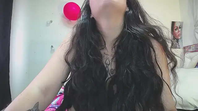 abril onnel online show from February 22, 2025, 7:03 pm