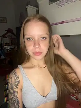 Piaaa3 online show from February 12, 2026, 4:51 am