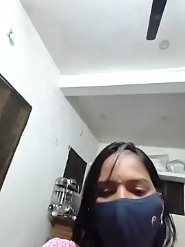 Tamil Hot Divya online show from January 8, 2026, 7:05 pm