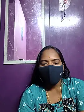 Tamil Hot Divya online show from March 3, 2026, 8:48 pm