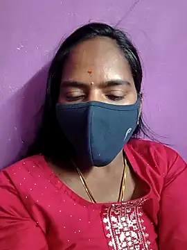 Tamil Hot Divya online show from March 7, 2026, 7:38 am