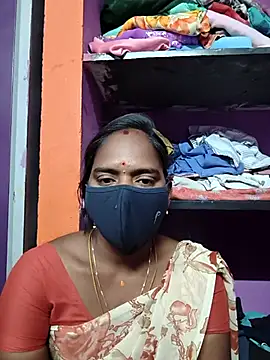 Tamil Hot Divya online show from March 8, 2026, 6:23 pm