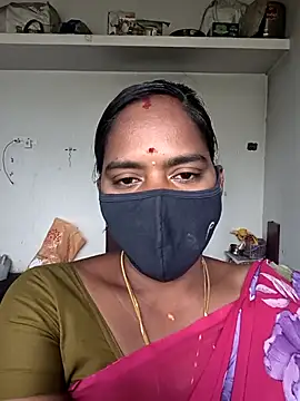 Tamil Hot Divya online show from March 9, 2026, 6:39 am