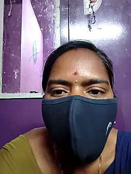 Tamil Hot Divya online show from March 9, 2026, 9:41 pm