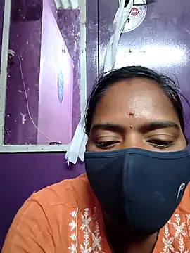 Tamil Hot Divya online show from March 15, 2026, 3:12 am