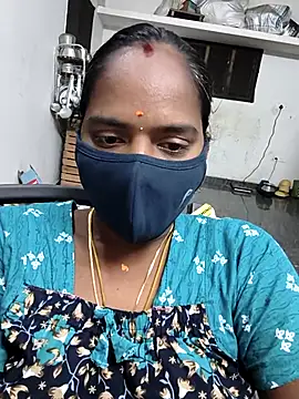 Tamil Hot Divya online show from March 15, 2026, 3:18 pm