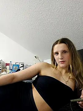 HotAlice69 online show from March 11, 2026, 4:35 pm