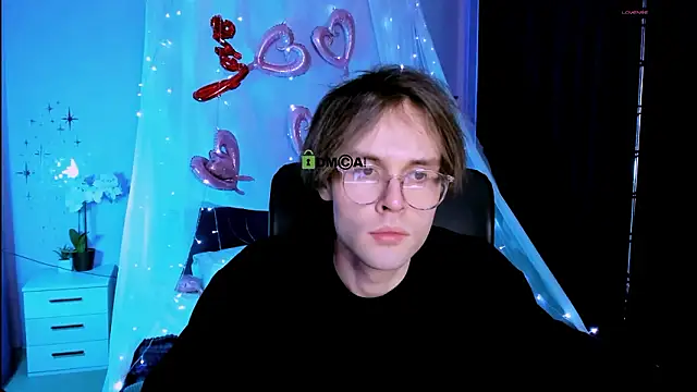 mister alex  online show from March 10, 2026, 7:41 pm