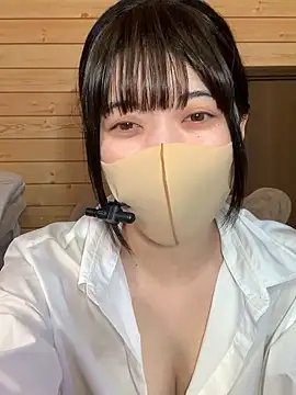 minami room online show from April 3, 2026, 6:22 am