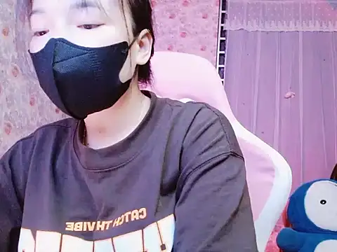 -Tamy- online show from April 25, 2026, 2:14 pm