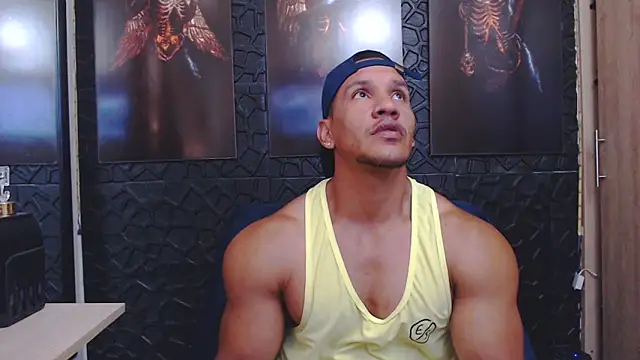 Snapshot of viktor_herrera chatting on May 9, 2026, 2:33 pm viktor herrera online show from May 9, 2026, 2:33 pm