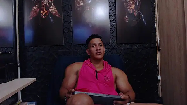 Snapshot of viktor_herrera chatting on July 3, 2026, 7:09 pm viktor herrera online show from July 3, 2026, 7:09 pm