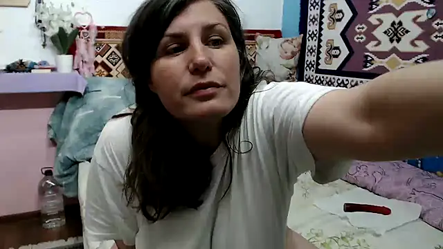 Snapshot of Adelinemilf chatting on May 12, 2026, 4:42 am Adelinemilf online show from May 12, 2026, 4:42 am