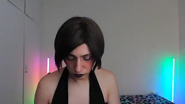 HoneyValentine online show from March 3, 2026, 8:04 pm