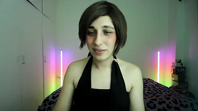HoneyValentine online show from April 30, 2026, 8:57 pm