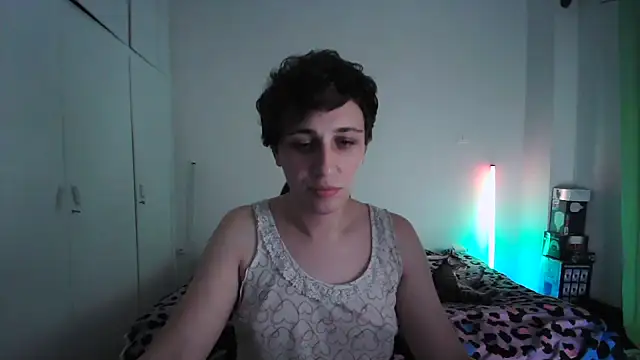 Snapshot of HoneyValentine chatting on June 18, 2026, 7:29 pm HoneyValentine online show from June 18, 2026, 7:29 pm