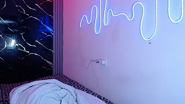 Snapshot of jamescurly00 chatting on February 17, 2026, 7:27 am jamescurly00 online show from February 17, 2026, 7:27 am