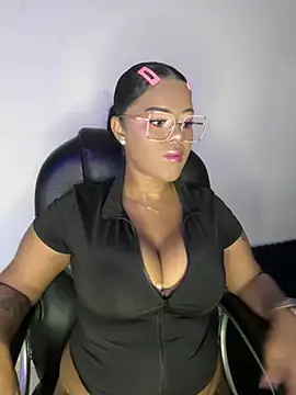 Snapshot of Antonella_03s chatting on July 20, 2026, 6:06 am Antonella 03s online show from July 20, 2026, 6:06 am