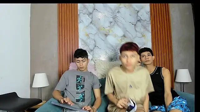AVENGER BOYS2026 online show from June 23, 2026, 7:23 pm