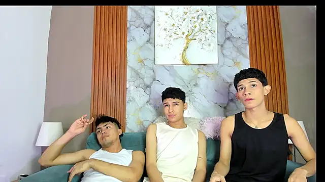 AVENGER BOYS2026 online show from July 28, 2026, 7:39 pm