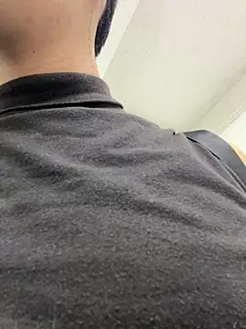 Iamcami  online show from March 11, 2026, 6:47 pm