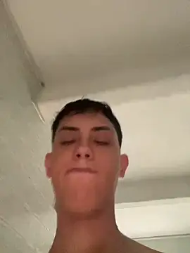 Iamcami  online show from March 18, 2026, 7:06 pm