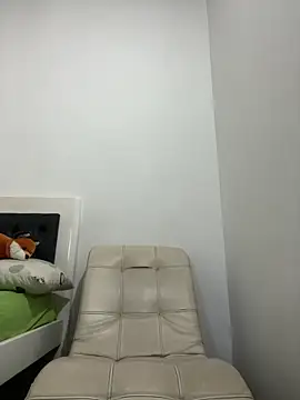 Snapshot of Keylerth_ chatting on February 4, 2026, 10:58 pm Keylerth online show from February 4, 2026, 10:58 pm