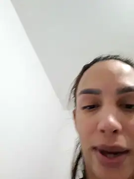 ofjuliaa online show from February 24, 2026, 7:45 pm