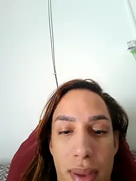 ofjuliaa online show from February 26, 2026, 7:35 pm