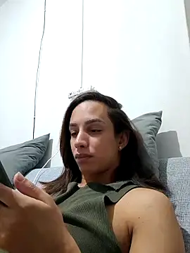 Snapshot of ofjuliaa chatting on May 7, 2026, 8:36 pm ofjuliaa online show from May 7, 2026, 8:36 pm
