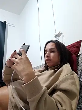 Snapshot of ofjuliaa chatting on May 24, 2026, 3:55 am ofjuliaa online show from May 24, 2026, 3:55 am