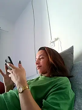 Snapshot of ofjuliaa chatting on June 8, 2026, 7:47 pm ofjuliaa online show from June 8, 2026, 7:47 pm