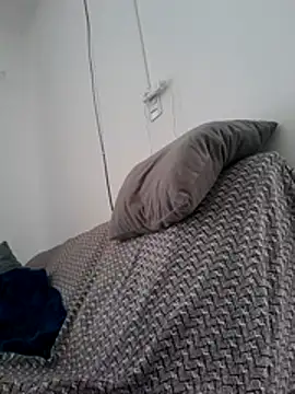 Snapshot of ofjuliaa chatting on July 13, 2026, 6:44 pm ofjuliaa online show from July 13, 2026, 6:44 pm