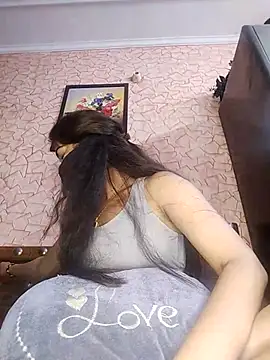 babydoll7172 online show from February 16, 2026, 6:48 pm