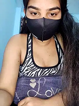 babydoll7172 online show from February 26, 2026, 7:02 pm