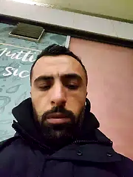 Snapshot of Moh_197 chatting on February 10, 2026, 11:31 pm Moh 197 online show from February 10, 2026, 11:31 pm