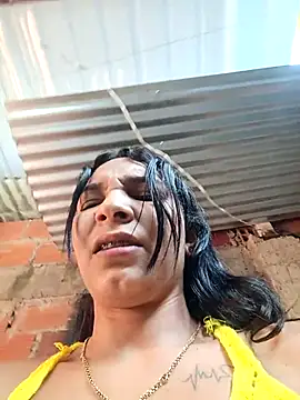 Snapshot of chikivivi- chatting on May 4, 2026, 12:45 pm chikivivi- online show from May 4, 2026, 12:45 pm