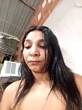 Snapshot of chikivivi- chatting on June 19, 2026, 1:15 pm chikivivi- online show from June 19, 2026, 1:15 pm