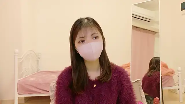 Snapshot of himarichan_v chatting on February 24, 2026, 6:17 pm himarichan v online show from February 24, 2026, 6:17 pm